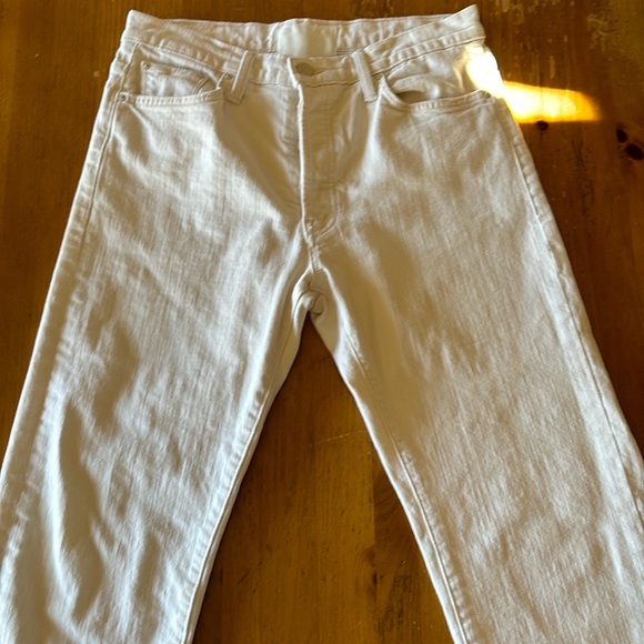 MOTHER Superior Ditcher Cropped Jeans in Act Natural - Picture 7 of 15